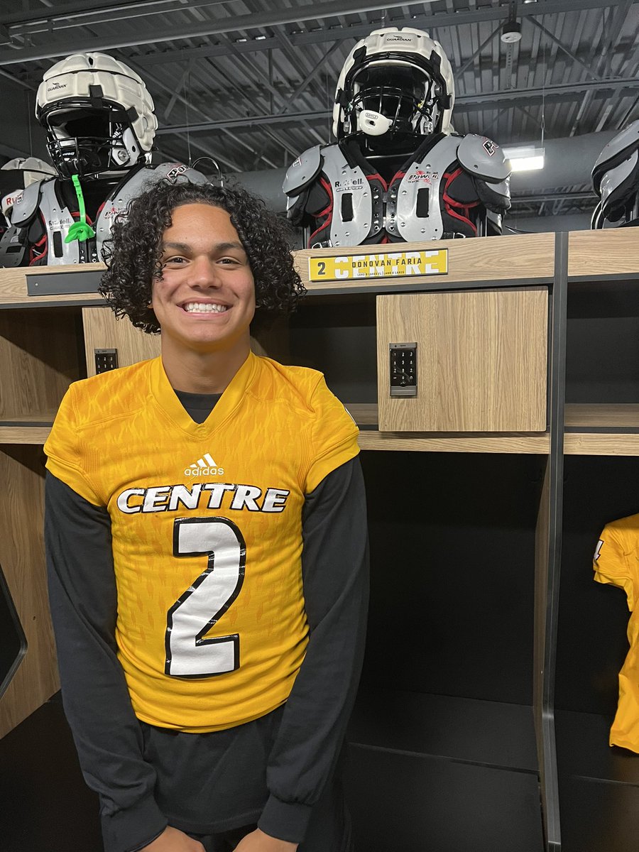 Donovan Faria 6’2 190 3 ⭐️ N, S, ATH tweet media