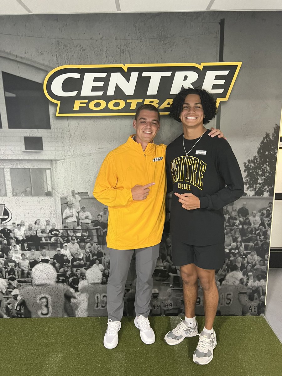 Donovan Faria 6’2 190 3 ⭐️ N, S, ATH tweet media