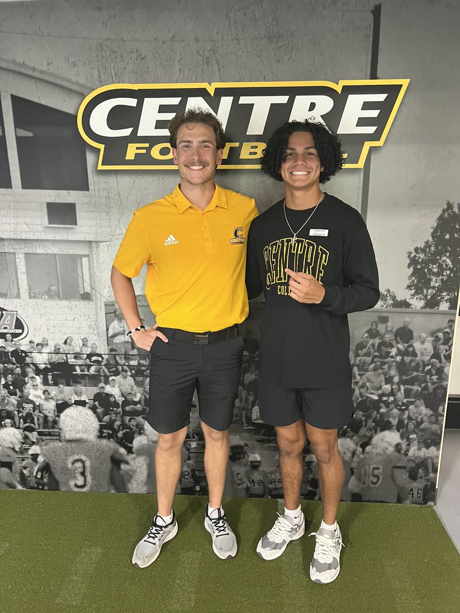 Donovan Faria 6’2 190 3 ⭐️ N, S, ATH tweet media