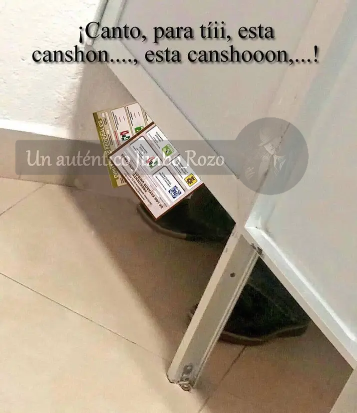 ¡alfaro, siempre responsable, ahorrando suministros higiénicos en su descanso..!