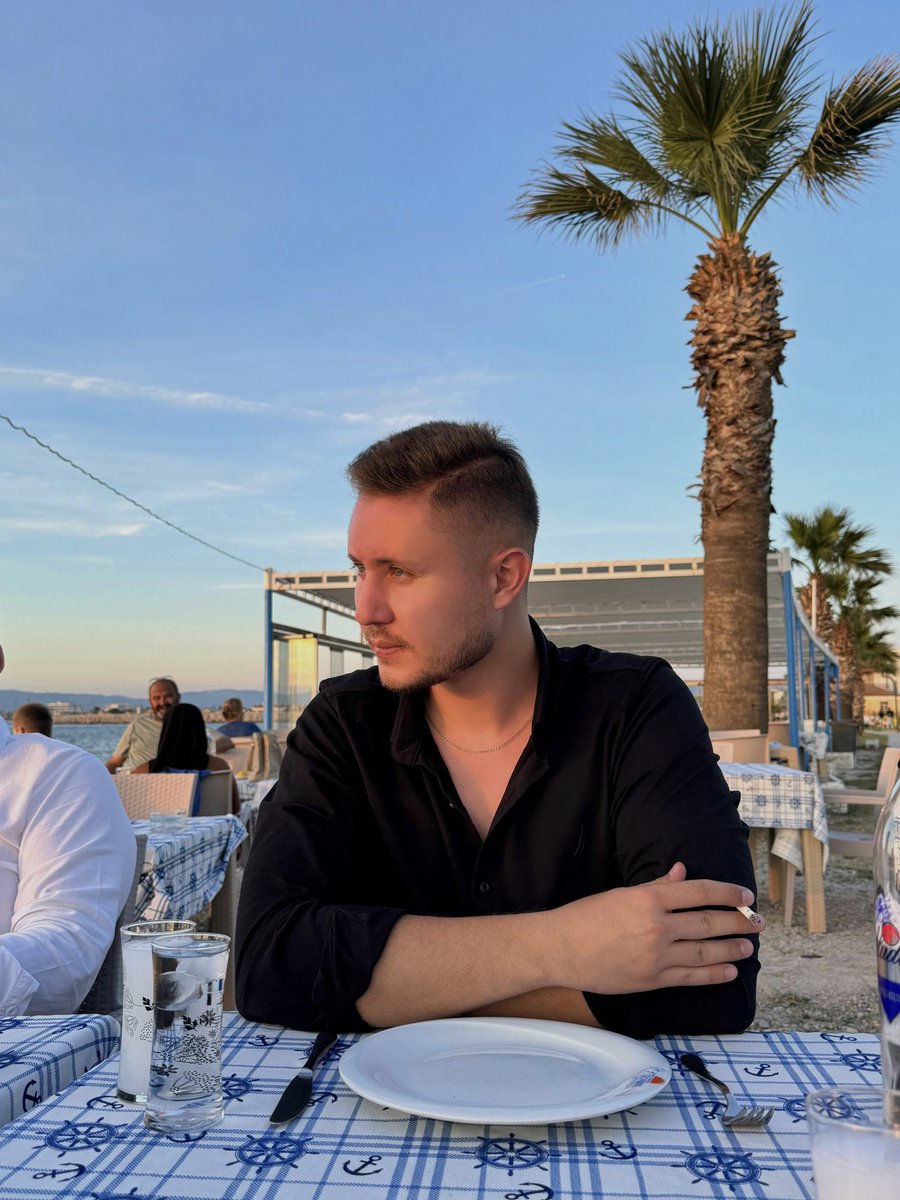 berattyalcin's tweet photo. ☀️ https://t.co/lq9ljlBHY4