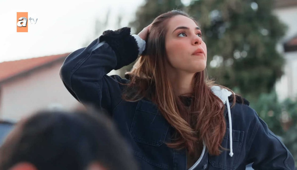 Selin tweet media