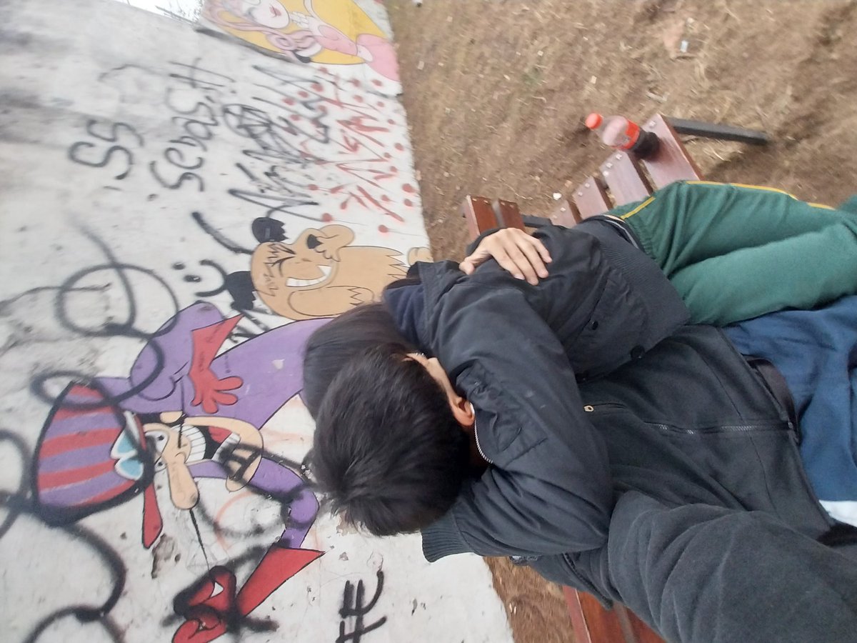 te extraño mi goat 😭😭