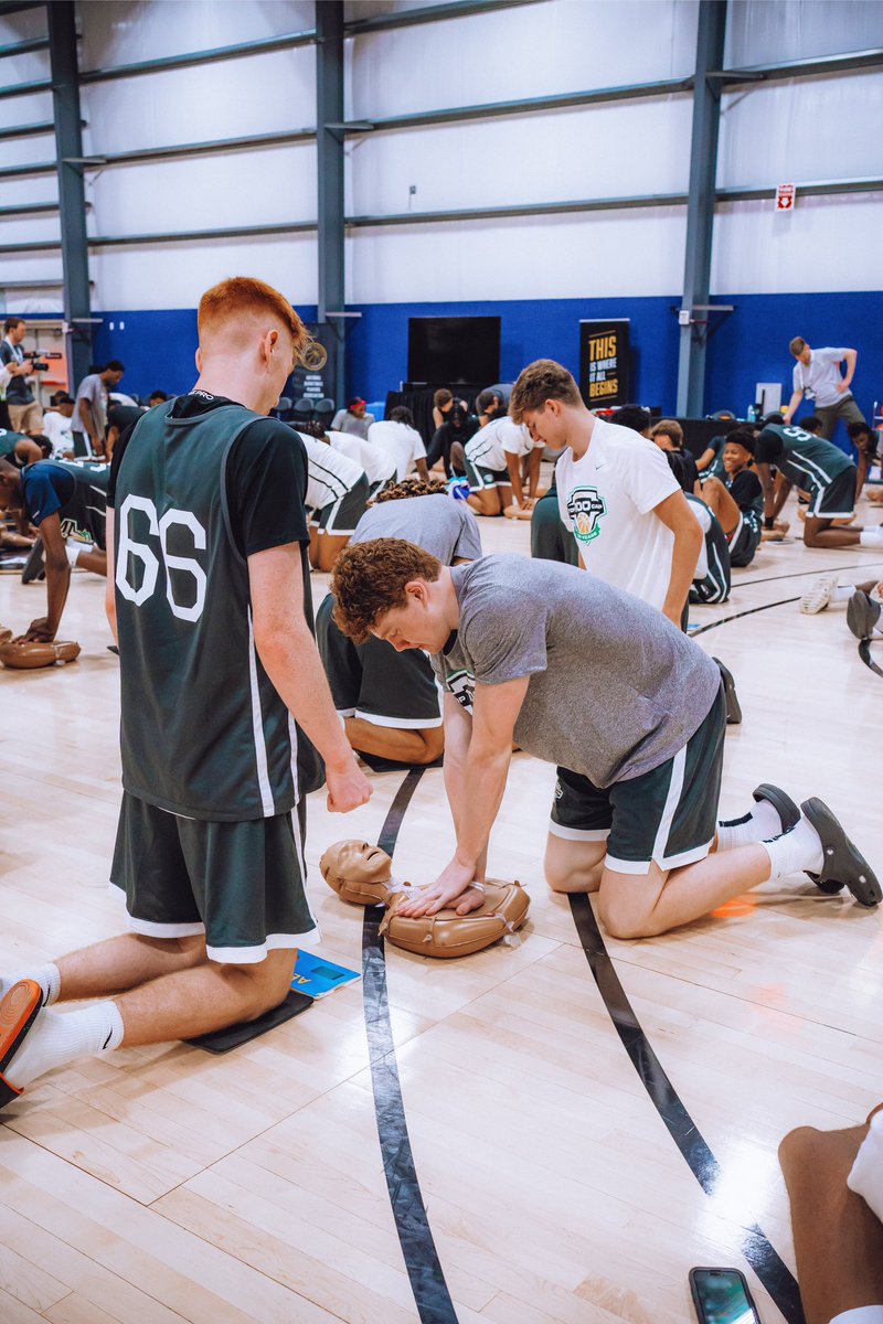 Top 100 Camp (@top100camp) on Twitter photo Earlier today, @thenbpa and <a href="/American_Heart/">American Heart Association</a> hosted a Hands-Only CPR training session for players at the TOP 100 Camp.
<a href="/Keyontae/">Keyontae</a> was on site to share his story and offer support for this session which was designed to provide practical training for players to take action in the Earlier today, @thenbpa and <a href="/American_Heart/">American Heart Association</a> hosted a Hands-Only CPR training session for players at the TOP 100 Camp.
<a href="/Keyontae/">Keyontae</a> was on site to share his story and offer support for this session which was designed to provide practical training for players to take action in the