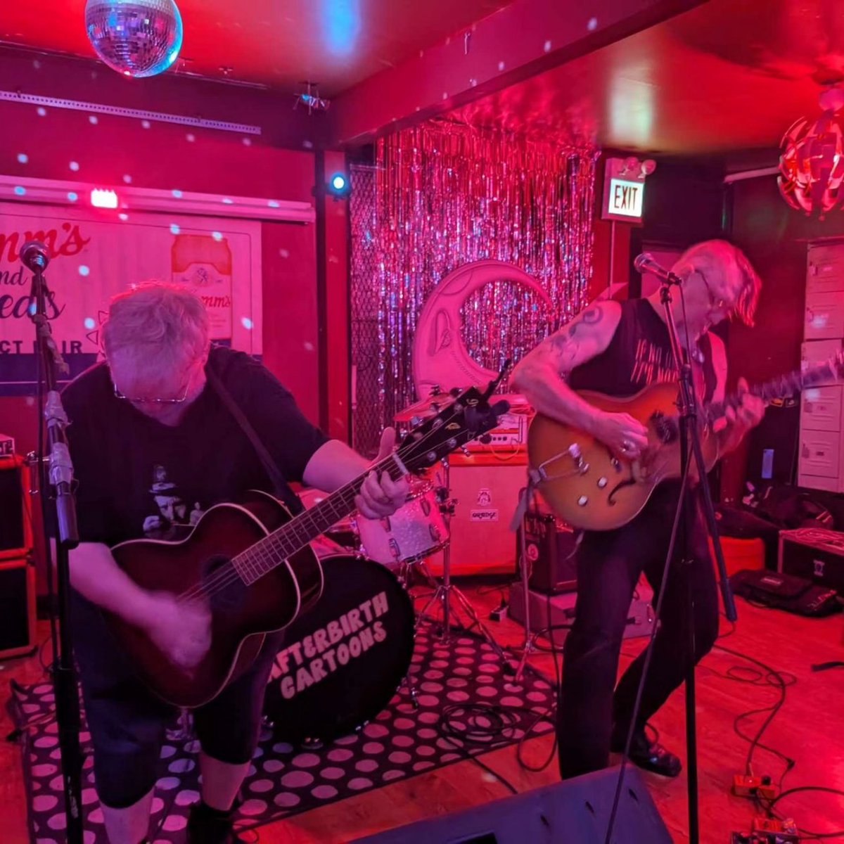 leagueoferics's tweet photo. Scenes from a weekend

🔗2🎸 in bio
 #indiemusicians #UnsignedArtist #Bandcamp #spotify https://t.co/G6fyUPUoyq