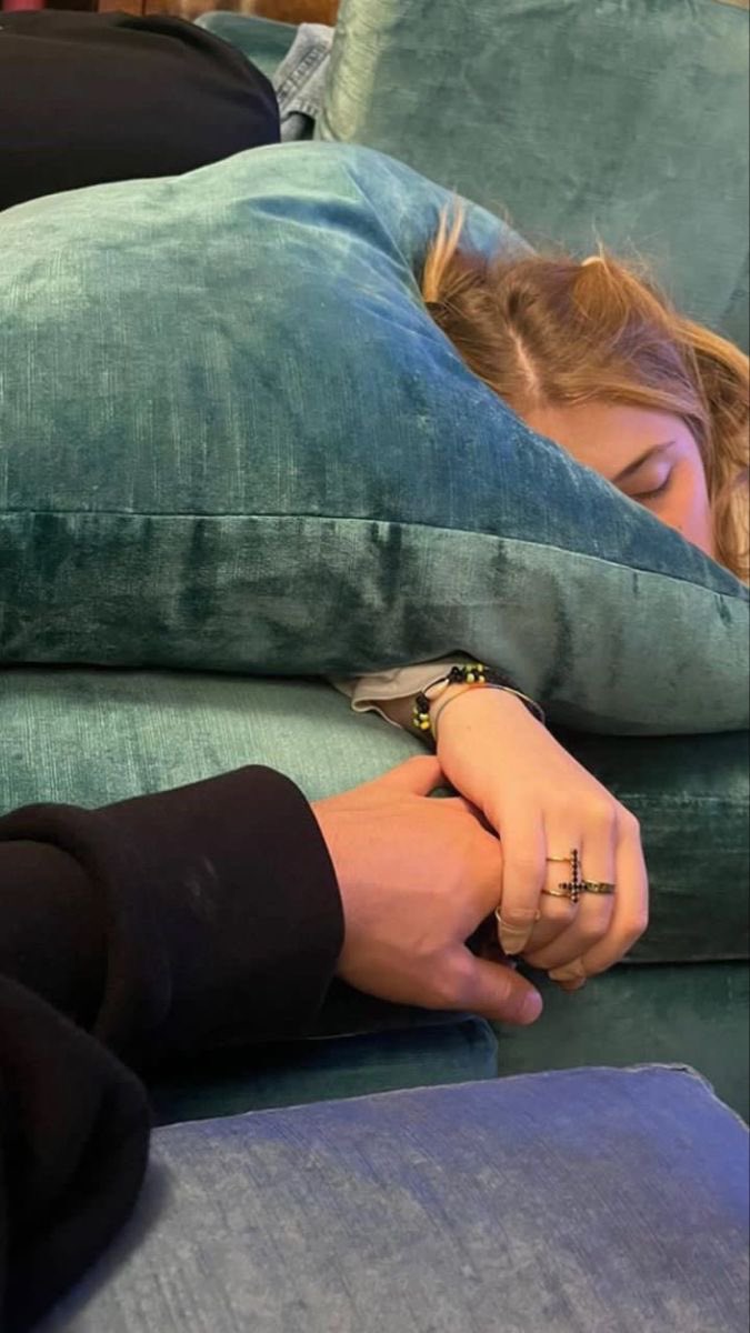 such a sleepy girlll
[all ships]