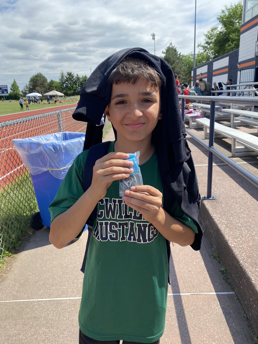 Mrs Lucier tweet media