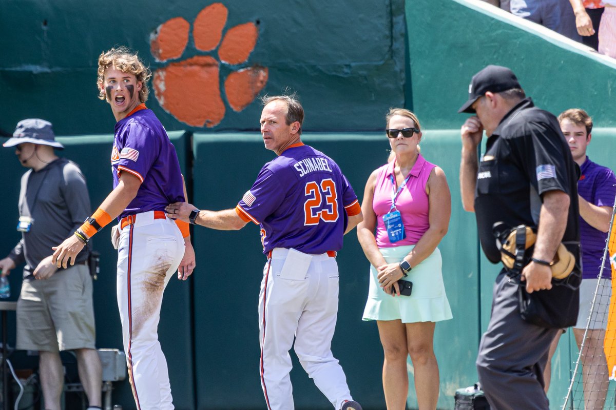 parkers_tiger's tweet image. I'm so thankful @ClemsonBaseball  coaches gave #crighton space to speak his mind yesterday after his bogus ejection.
I hope the look on his face is seared into the umps' memories and his words continue to echo in in their minds.