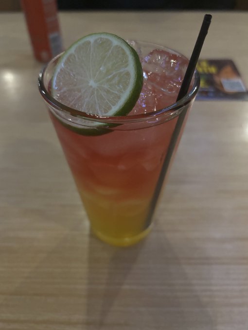 just one drink tonite:33 https://t.co/Id5dgIZdh8