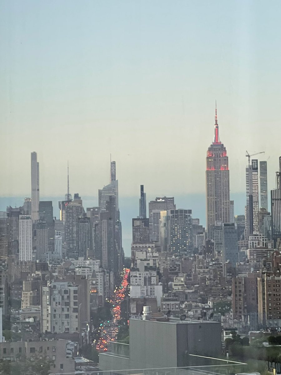 BadalAndrew's tweet photo. NYC was friendly. https://t.co/gpw6jEn4Ed