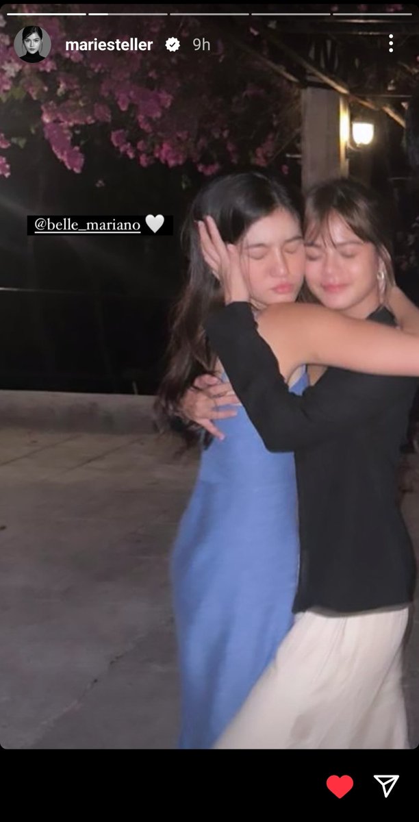 rochfums's tweet photo. Sobrang love nga ni Irene si Caroline #IreLine https://t.co/byE0d3SwRZ