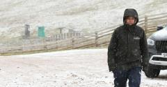 AngelopoulosCon's tweet photo. @liz_churchill10 https://t.co/6lDMCCPyXB
Snow falls in UK in June as temperatures set to remain low https://t.co/4VX80ULJ4F