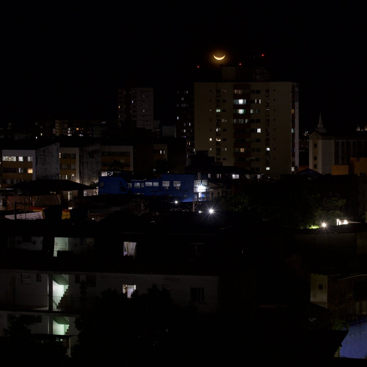 celosantiago_'s tweet photo. Luzes da cidade https://t.co/Z2jwQDLouV