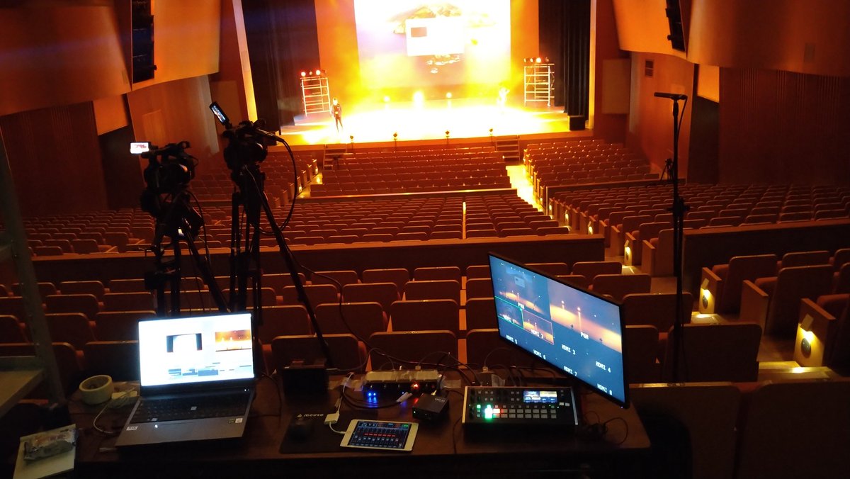 colorsmasato's tweet photo. 【DANCE撮影に特化している映像制作会社COLORS★】
十人十色100人の演者がいれば100通りの魅力があります
★2024年撮影させて頂いたダンス団体様
#神奈川新聞キッズチャレンジプロジェクトスマイル 様/#GLダンススクール 様/#PurpleJam 様/#東京ダンスヴィレッジ 様 /#ユースダンスプロジェクト 様/#スキップカンパニー 様/#Juidys 様/#フレックススタイルダンススクール 様/#RAINBOWSTARS 様/#GSTARZ 様/#ウィーザードセンター 様/#ワンダーボックス 様/#湘南藤沢たんぽぽキッズ 様
★上記団体様 以外にお世話になっている団体様
#MiCrewDanceStudio 様/#HAYダンスカンパニー 様/#逗子ダンススタジオアレス 様/#ミュージックダンススタジオroots 様/#studioDUAL 様/#ミホサリーダン���ファミリー 様/#SKIPDanceStudio 様/#大阪MDSMAKIHIROMIDANCE 様/#新潟RFDCircle 様/#アイススペーススタジオ 様/#DANCESTUDIOGROWUP 様/ #SDH様 様/#StudioBeatLink 様 etc
フォーメーションの見せ方、カメラの画描&カメラワーク、ダンスを邪魔しない寄り絵、カット割り
ダンス公演の撮影で大事なのはバランスです。
どこの団体様も色があります。その世界観を崩さず 映像制作しております。
#DANCE #HIPHOP #JAZZ #LOCK #SOUL #PUNKING_WAACK #HOUSE #POP #BREAKIN #Animation
★ジャンル&演出を理解したカメラワーク
★視聴者が求む 魅力的映像編集
★メイキング撮影盛沢山(本番前・ゲネ・終演後)
十人十色100人の演者がいれば100通りの魅力があります
COLORSはその魅力を追求し いつまでも輝き続ける映像を作り続けております
2024年~2025年公演 撮影ご依頼お待ちしております^^☆彡
★COLORSダンスサンプル映像(4カメカメラマン2名)
Mi Crew Dance Studio様(兵庫)
2023ver
https://t.co/lBrCs6fFIV
https://t.co/U0TjFFTVaM
https://t.co/wVwnEd0Cnf
https://t.co/oGKwXKWcqn
https://t.co/cLjIsnx3Jn
※ご要望があればカメラの台数を増やす事も可能です
【DANCE撮影に特化している映像制作会社COLORS】
https://t.co/mlkM76PFSM