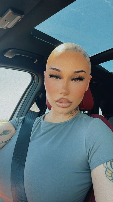 i need my head to be as smooth as a bowling ball 🎳👩🏼&zwj;🦲 https://t.co/3RP7NEX4V1<a href="/tag/salutetoservice"class="tags"><span>#salutetoservice</span></a>