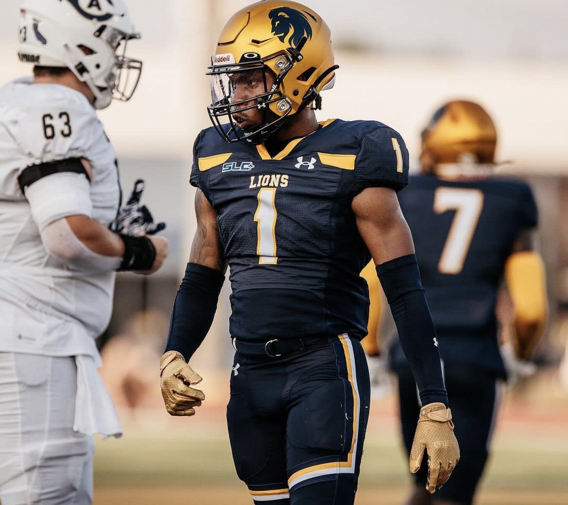 DeboWilliams25's tweet photo. #AGTG I’m blessed and honored to receive an offer from Texas A&M Commerce University #GoLions
@Lions_FB @geoff_terry
@SOCGoldenBearFB @coach_traylor @smoketimusprime @coach_wheatfall
@mikeroach247 @Gpowersscout @BillyEmbody https://t.co/Lhd9Eo4tep