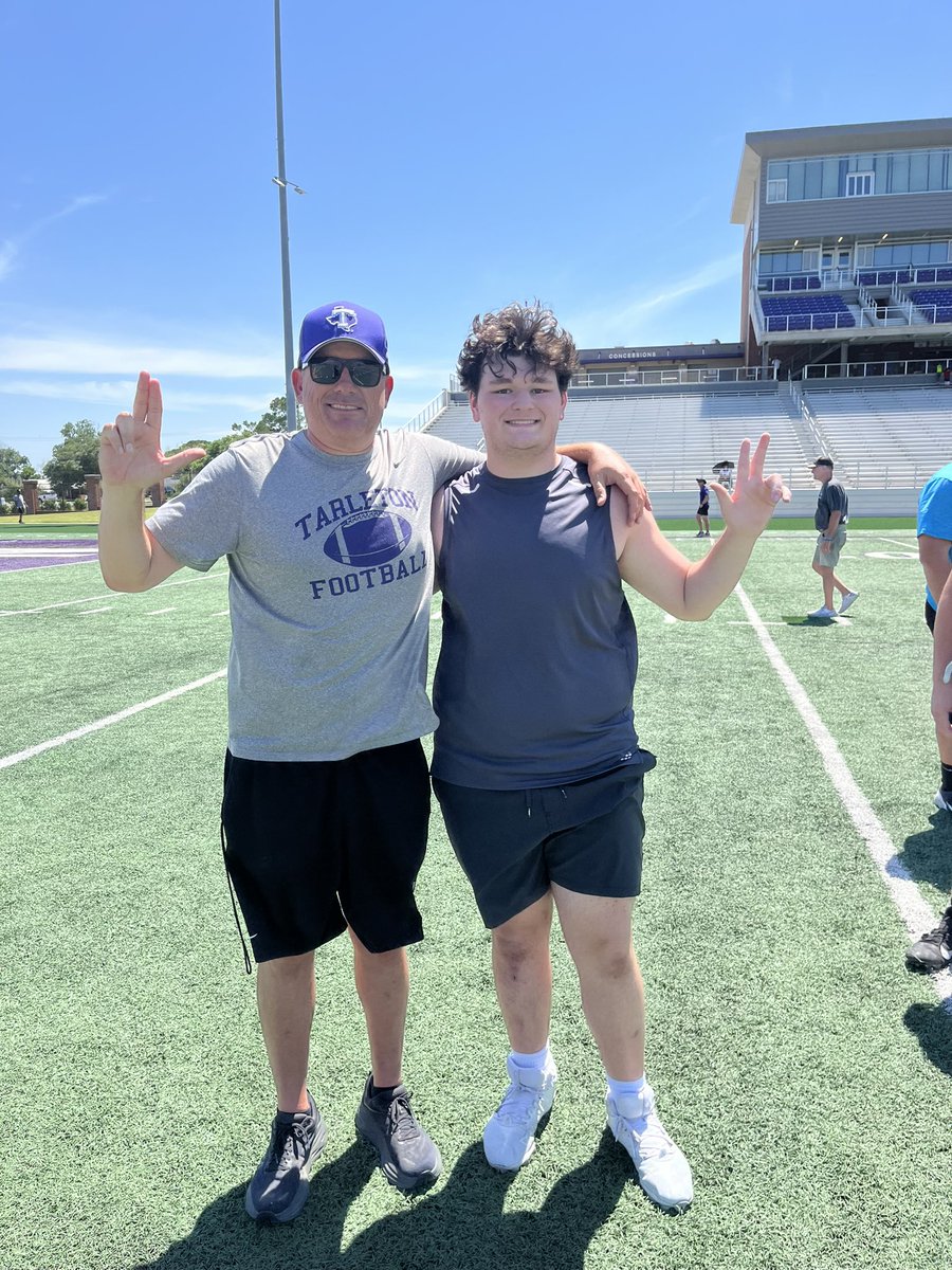 BigSid_56's tweet photo. Had an incredible time at @TarletonState football camp this weekend. Got great reps in and had an overall good time meeting the coaches and getting work in. 💪 @LoganTillman @KHSIndianNation @kellerindiansfb @HoelzerJohn @CoachTKeller @TarletonFB @coachscarey https://t.co/JcbMpcbjeS