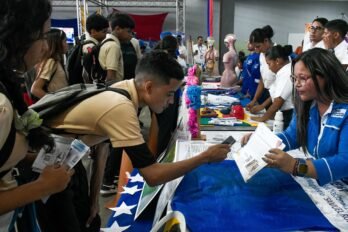 lizbc80's tweet photo. #11Jun
¡No te pierdas la oportunidad de asistir a charlas informativas sobre diferentes temas relacionados con el éxito en la universidad en la Feria de Oportunidades de Estudios Carabobo 2024
@Gabrielasjr @LaRosaInfoVE @rafaellacava10 @sandraoblitasr @brigadasCHCH @InfocentroOce https://t.co/YO9TOF4AV6