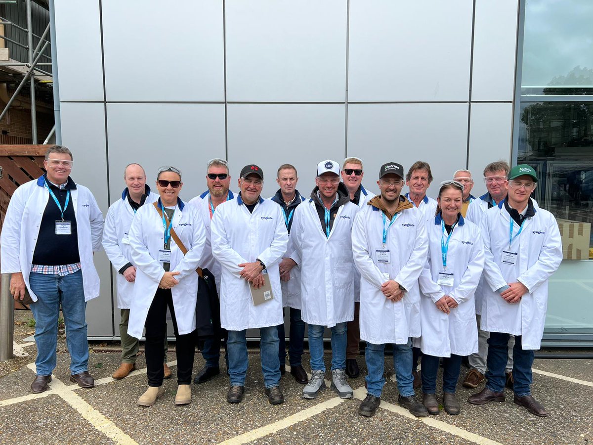 The winners of the Syngenta Growth Awards 2023 have landed and are ready to embark on an unforgettable study tour. 

Their first stop? The iconic Jealott's Hill Research Centre where they witnessed cutting-edge agricultural innovation #SyngentaGrowthAwards #AgriculturalInnovation