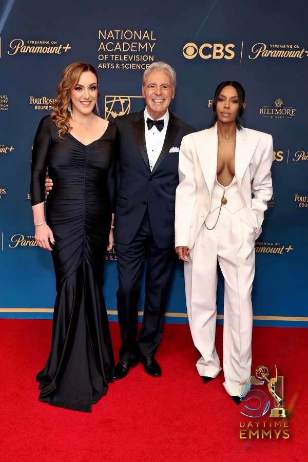 HotBenchTV's tweet photo. We had an incredible night celebrating #HotBench at the 2024 @DaytimeEmmys! Thank you to NATAS for the nomination, our phenomenal cast and crew for bringing the show to life, and our loyal viewers for tuning in! π₯
#daytimeemmys #daytimetv #courtshow https://t.co/BXMjyVDqBj