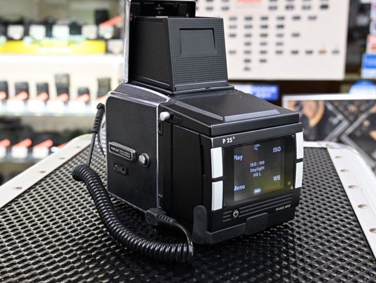camera_ohnuki's tweet photo. こちらの商品¥797500(税込)→¥748000(税込)にお値下げ致しました(2024/06/08付)
#大貫カメラ #中古 #委託 #phaseone #phaseonephoto #phaseonep25plus #hasselblad #ハッセルブラッド #digitalpack #digital #digitalcamera #中判 #camera #lens #photography #fashion #accessory https://t.co/vGhDIhp5KX