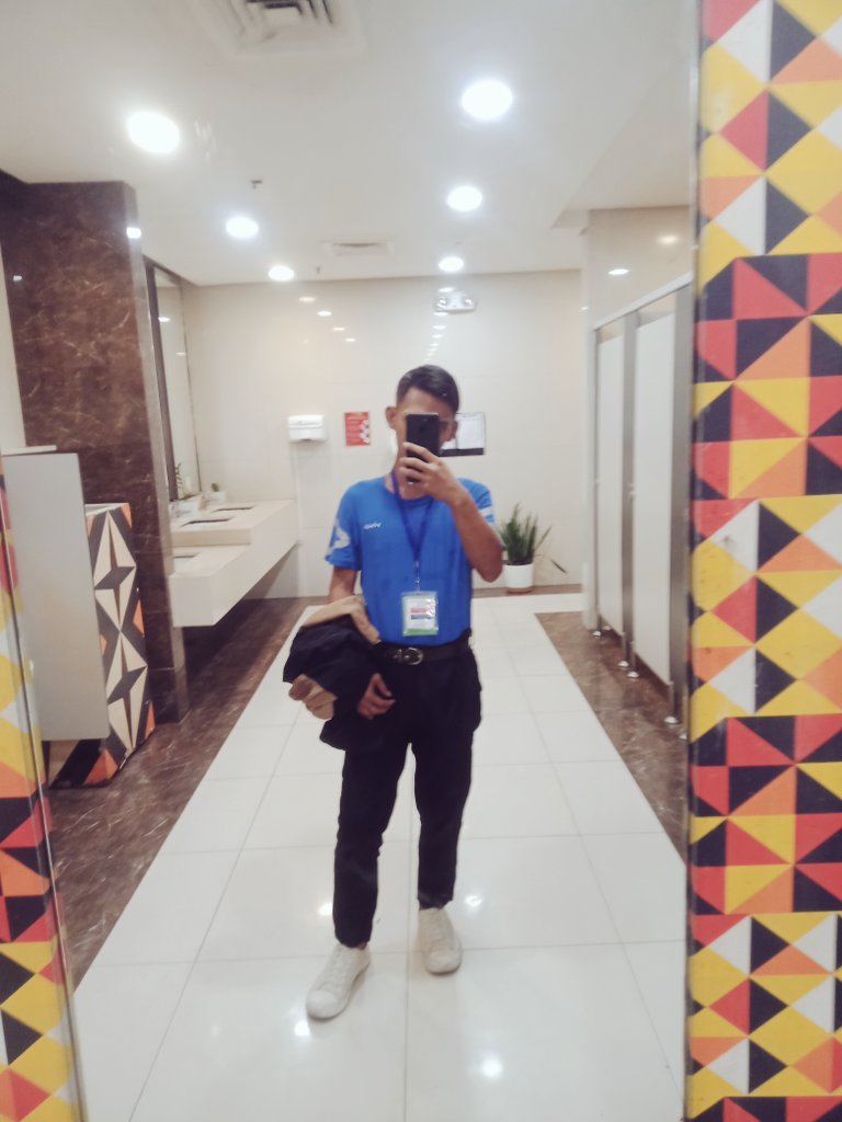 Apolaki93's tweet photo. Salamat lord Kay Wala Nimo gipa uwan krung buntaga 😍💙
#vivoPhil
#V30pro📲
#V30📲
#V30e📲
#vivophil💙 https://t.co/IcvSQoj1qX