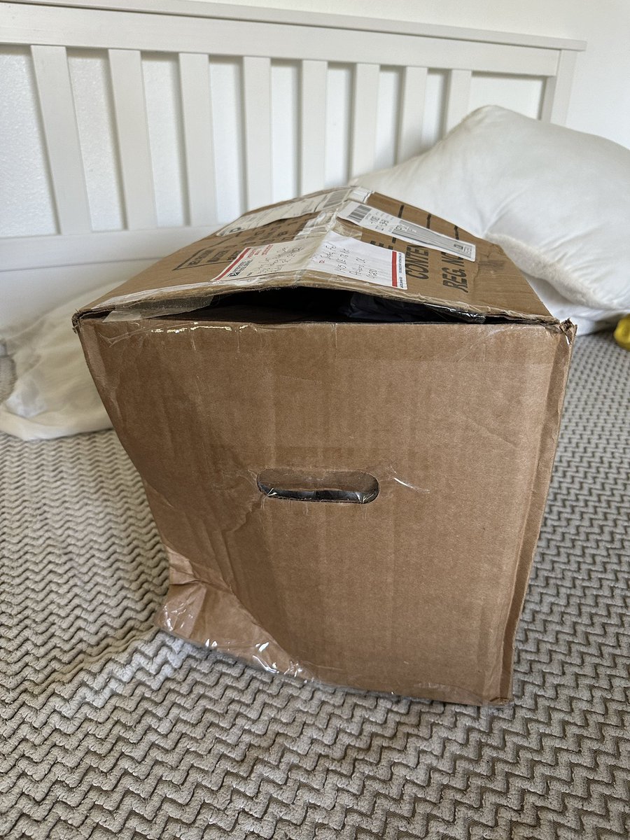 sashaafed's tweet photo. @USPS really cares about your packages, especially when you pay extra for priority shipping (this is a sarcastic tweet) https://t.co/bldWURNY7r