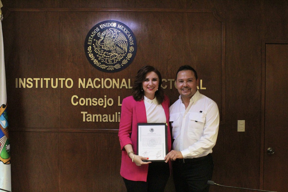 El día de hoy ha recibido <a href="/ImeSanmiguel/">Imelda Sanmiguel</a> , su constancia que la acredita como próxima Senadora de la República por el estado de Tamaulipas. 
¡Enhorabuena! Seguiremos luchando por el México que todos queremos🔵

#PorUnTamaulipasSeguro