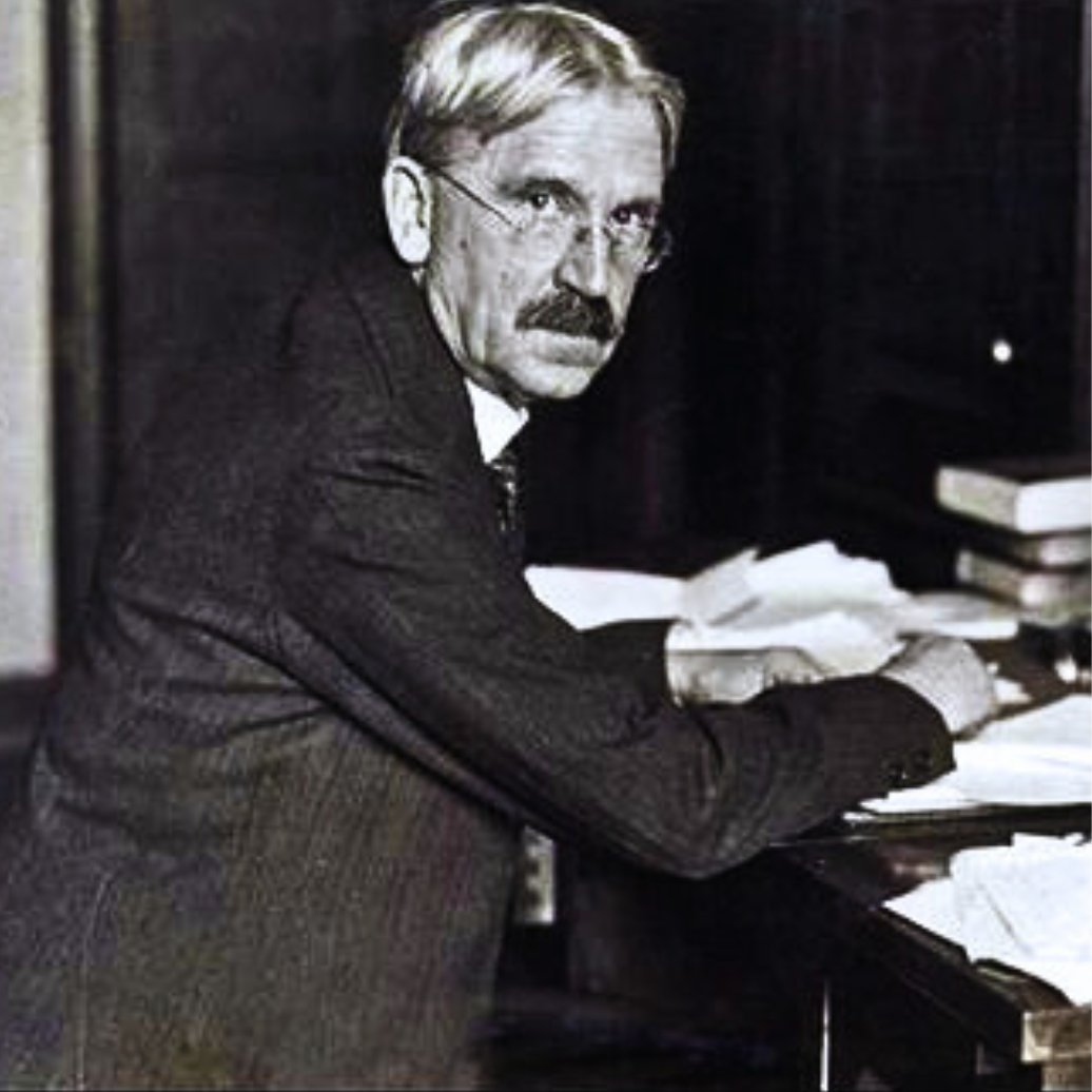 ThinkingDecoded's tweet photo. “The deepest urge in human nature is the desire to be important.” ― John Dewey

#JohnDewey #JohnDeweyquotes #SelfImportance #UrgeofHumans #thinkingdecoded  #LifeLesson #quotesoftheday #wordsofwisdom https://t.co/gsfWIFgLW7