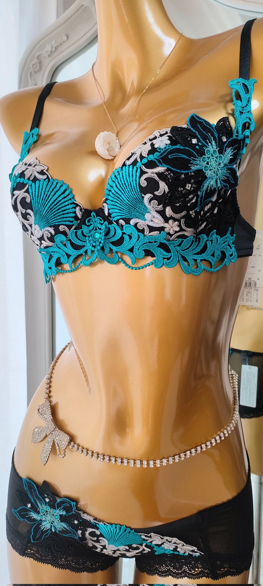 サルート Salute 72G スリップ ペルー M BE