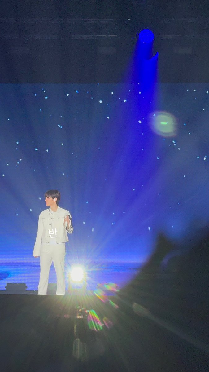 April01_pan's tweet photo. 我的光✨
#백현 #边伯贤 #백현아오늘은
@B_hundred_Hyun 
보고싶다
사랑해요❤️ https://t.co/wC91OrnLrj