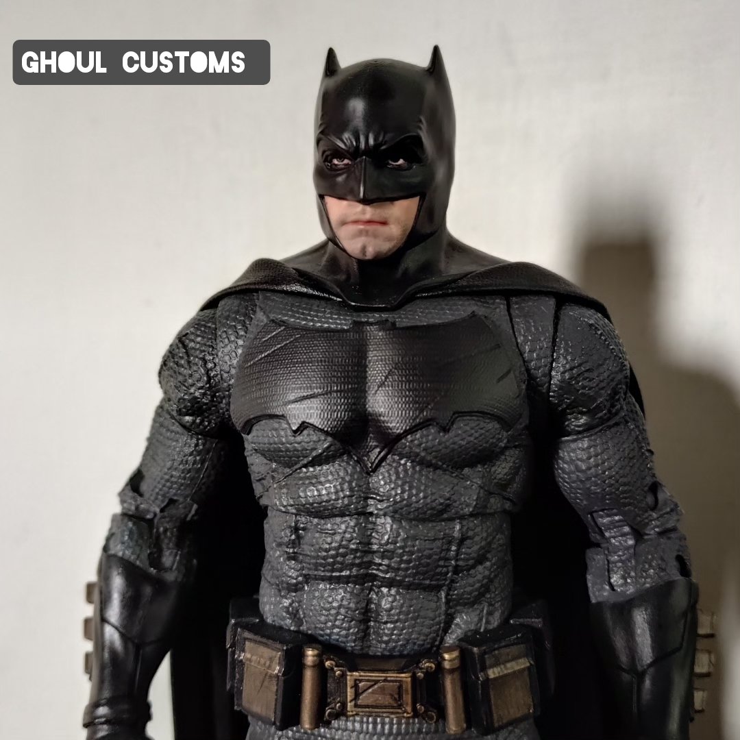 ElasToro7's tweet image. My custom mcfarlane Batfleck BVS 💥 
Follow My Instagram @ghoul_customs_