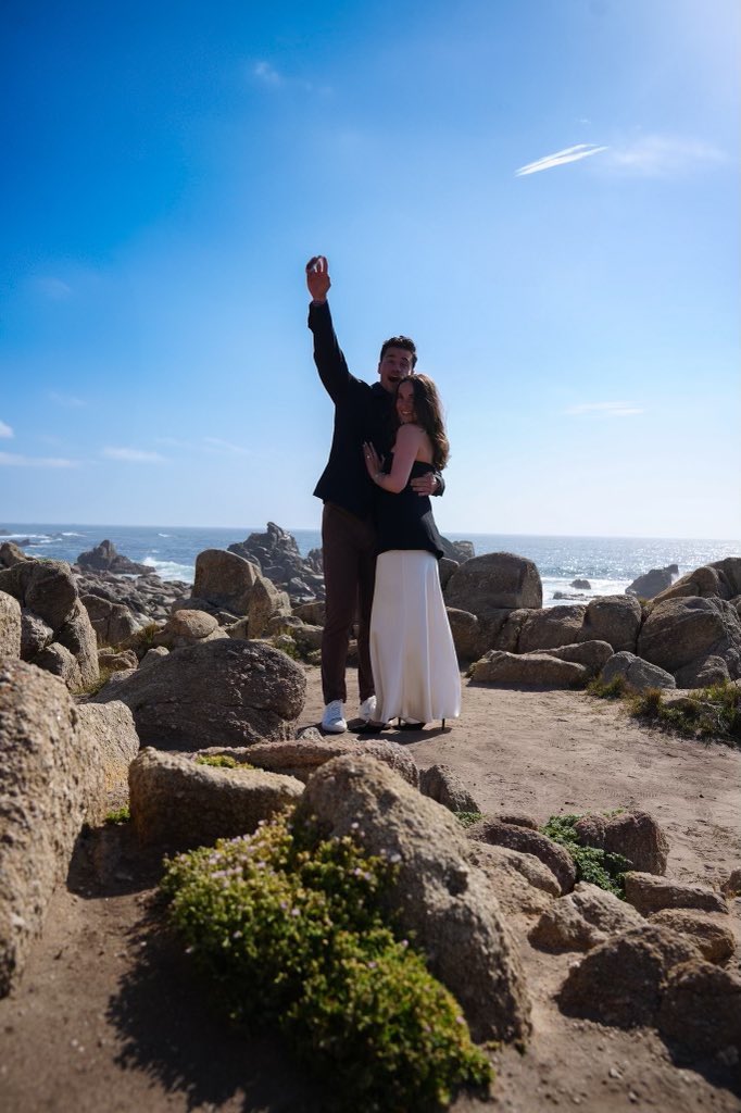 CONGRATS to our very own JT Marcinkowski &amp; Chloe on their engagement! 🖤💙💍 

Give them some love, Quakes fam!