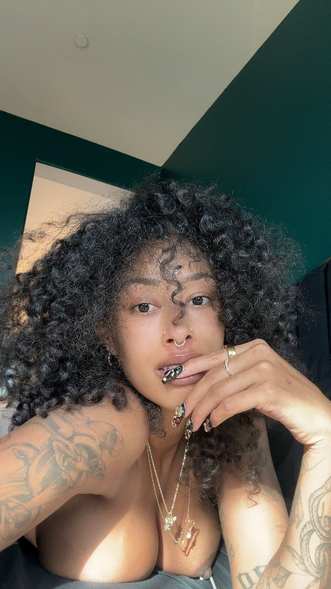 MissBNasty's tweet photo. https://t.co/9pmjYiR4sD