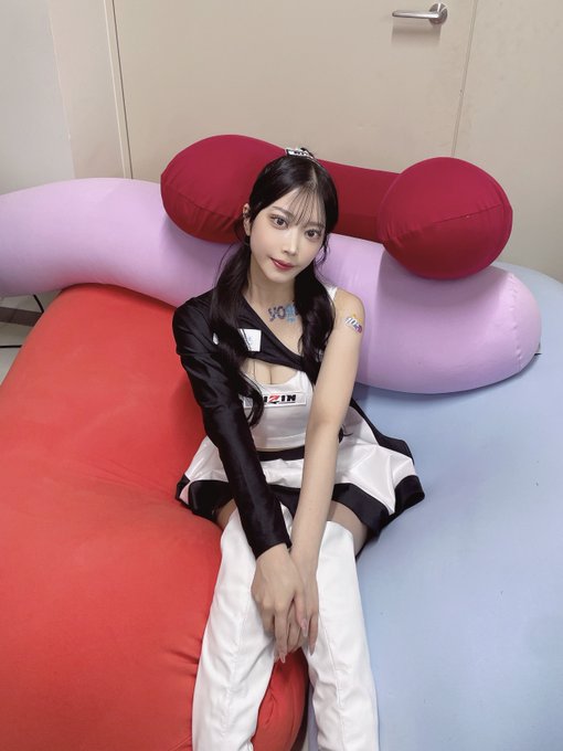 Twitterのコスプレ画像22