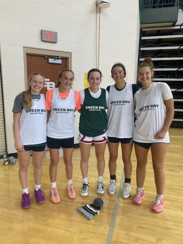 I had alot of fun and learnd alot at the  <a href="/gbphoenixwbb/">Green Bay Women’s Basketball</a> elite camp! Than you coaches <a href="/kayla_karius/">Kayla Karius (Tetschlag)</a> <a href="/sarahbronk/">Sarah Bronk</a> and <a href="/AllieLeClaire/">Allie Alexander (LeClaire)</a> for a awesome camp today. I also was the 1v1 champ!!

<a href="/WiFlightElite/">Team PRIME Nation GEYBL</a>|<a href="/PrescottGBB/">Prescott Girls Basketball</a>