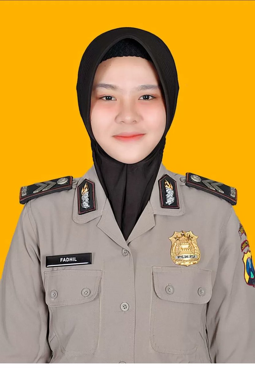 BosPurwa's tweet photo. Briptu Fadhilatun Nikmah, simbol ketidakbecusan pemerintah dalam memberantas JUDI ONLINE.

Institusi polri dan seluruh anggotanya di seantero negeri harusnya MALU karena benar-benar dipermalukan atas kejadian ini

Cc @DivHumas_Polri @ListyoSigitP https://t.co/TzvH3EozuW