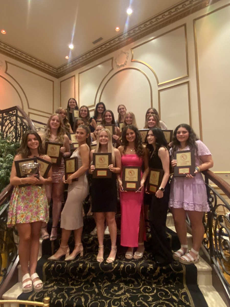 WM_Cheer's tweet image. Congratulations Hailey Geller 💛📣🖤First Team All Passaic County! First time ever that cheer was recognized at the All County level! Congrats to all athletes!