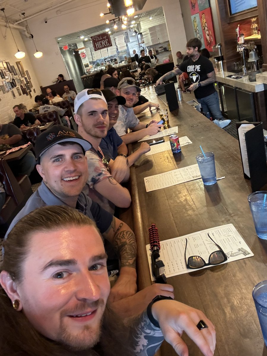 LouisRobinsonAV's tweet photo. Tonight’s food stop on Joe’s tour of Vegas Good Pie Pizza 

#avtweeps #infocomm #av https://t.co/buiVFo09J6