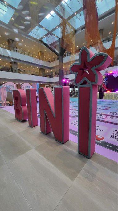 ABSCBNNews's tweet photo. LOOK: Here's a sneak peek of "BINI Land" located at level 2 of One Ayala Mall for the "Happy BINI Day" event today, June 11.  

Doors are now officially open. | via @mjfelipe 

Photos courtesy: Raymond Dizon https://t.co/Ir9vEYf2FJ