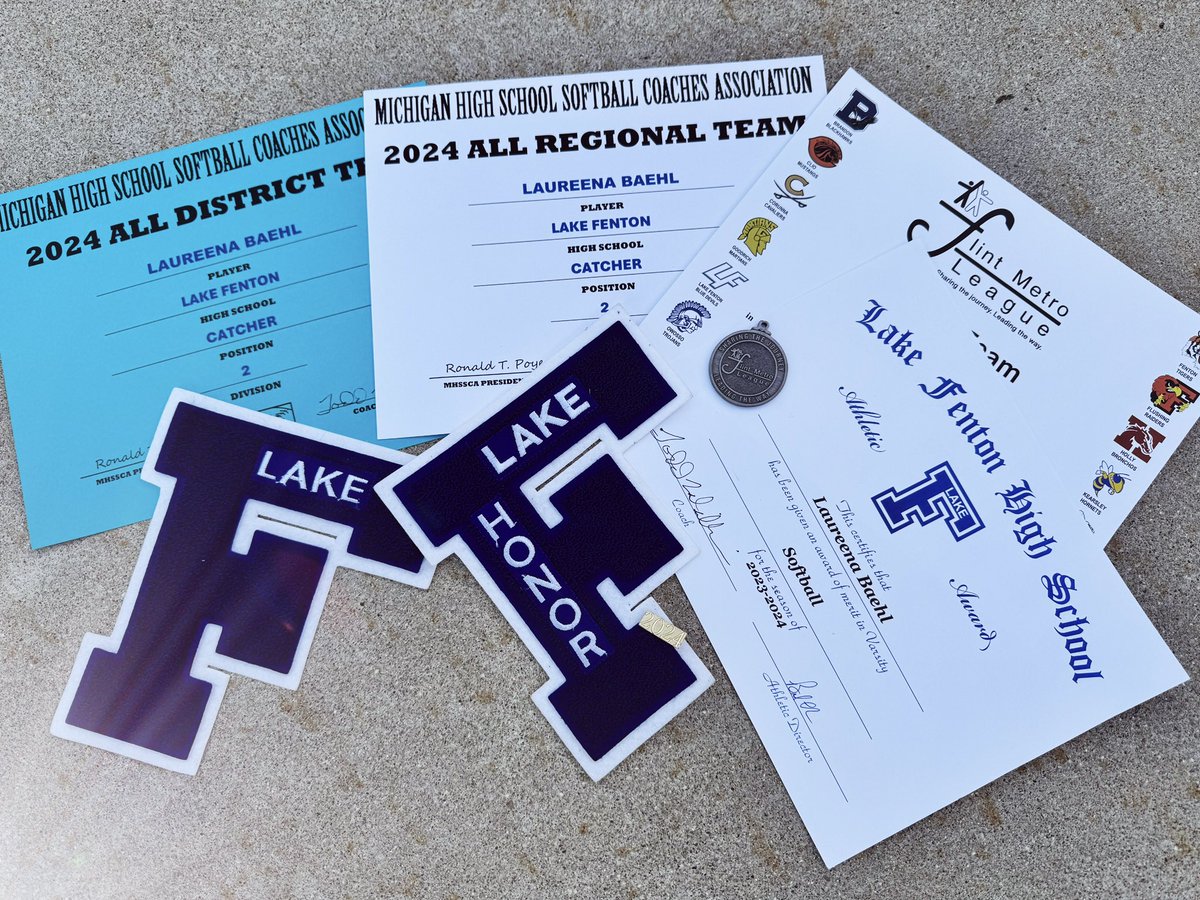 My freshman year of high school softball has officially come to an end with my varsity awards and banquet tonight. So honored and proud! 
✅All-Regional Team
✅All-District Team
✅All-League 2nd Team
✅Varsity Letter
✅Academic Honors Letter
<a href="/usaprime2009/">USA Prime Frellick 14U (2027/2028)🥎</a> <a href="/usaprime2008/">USA Prime Seiler 16U (2026/2028/2029)</a>