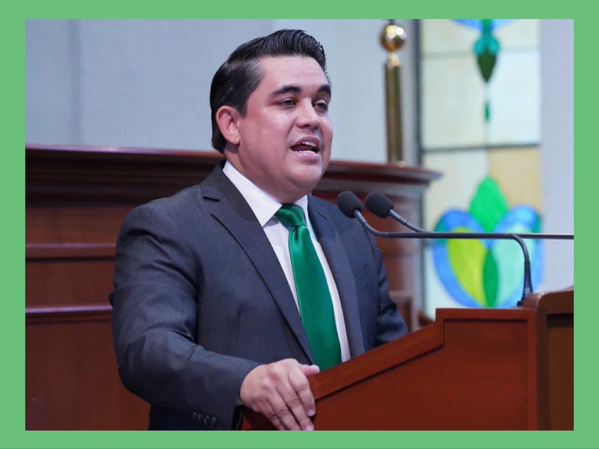 Felicito mucho a mi amigo <a href="/RicardoMadridP/">Ricardo Madrid</a>, un joven con una sólida trayectoria en el servicio público, quien asumirá como Diputado Federal y que estoy seguro hará un gran papel aportando su experiencia al proyecto de la Presidenta <a href="/Claudiashein/">Claudia Sheinbaum Pardo</a> a favor de Sinaloa y México.