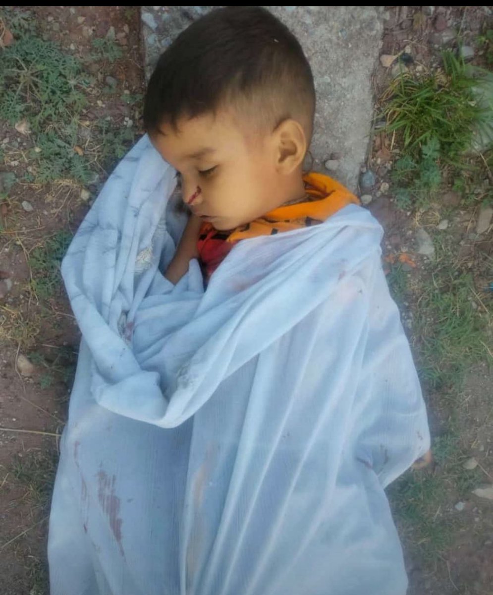 AMISHDEVGAN's tweet photo. This small Hindu Kid is killed by Jehadi Terrorists no uproar for him my heart bleeds when I see this picture. 
Save world from Islamist Terror. https://t.co/bmdLkbtaDc