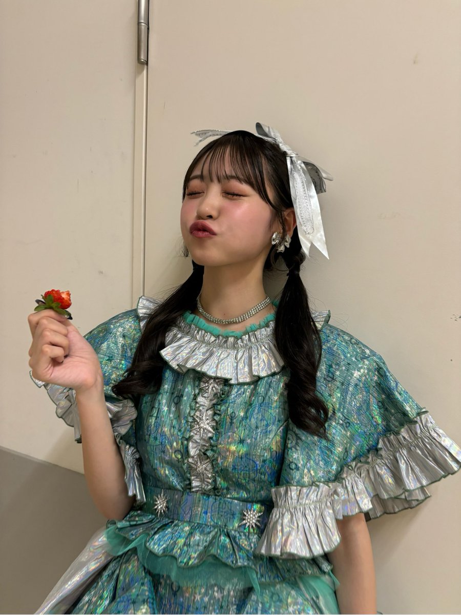 Post by 櫻井優衣(FRUITS ZIPPER) on X: むぅ〜🍓