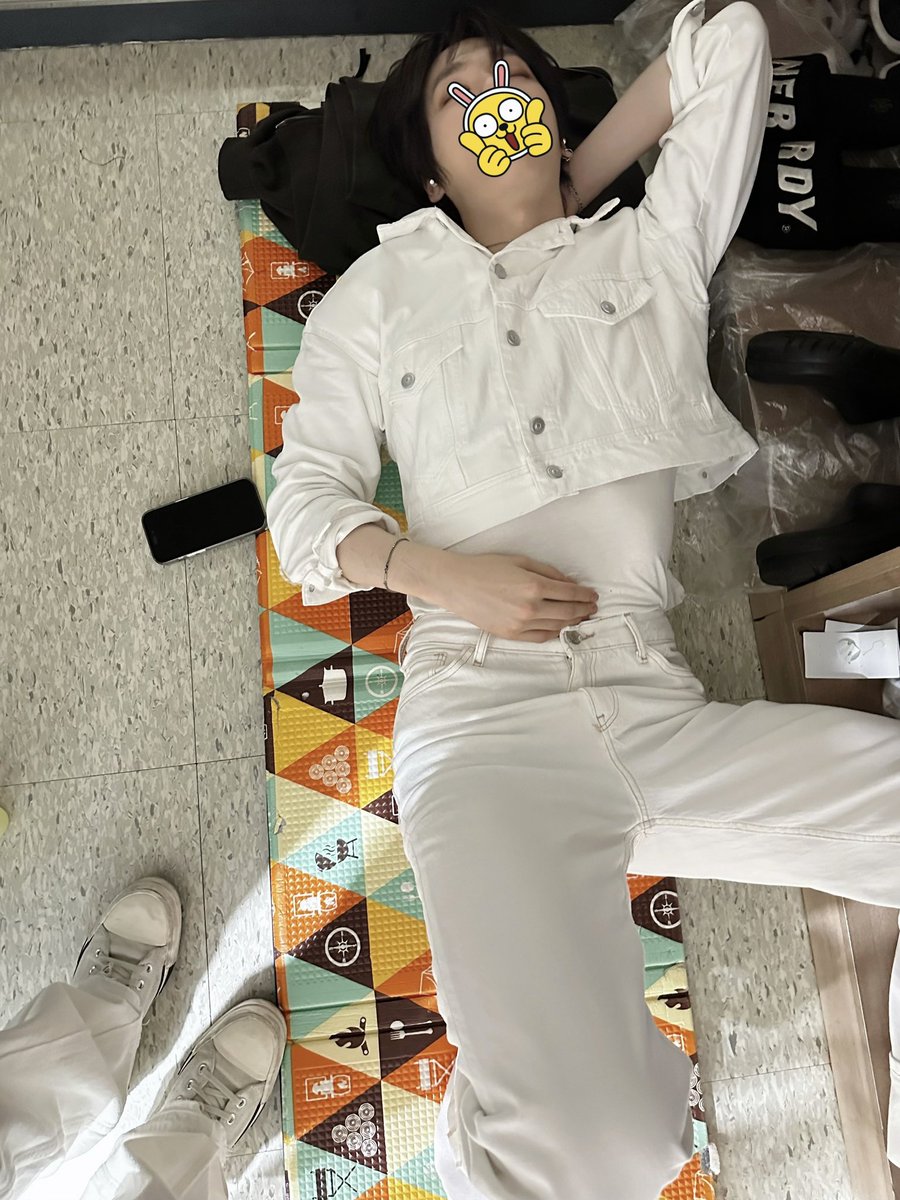 우리 위시햄 오늘 생일 축하합니다이~! 이펙스의 맏형으로 늘 힘든 것도 먼저 앞에서 받아주는 형 덕분에 뒤에 우리들은 그런것들을 다 이겨낼 수 있어!! 가끔은 우리 03한테 쓱 넘겨도 좋아 ㅋㅋㅋ 영원한 성인즈 가보자고~ 오늘 생일도 진심으로 축하해 🤭🎉🎉🎉🎉

#EPEX #이펙스 #KEUM #금동현