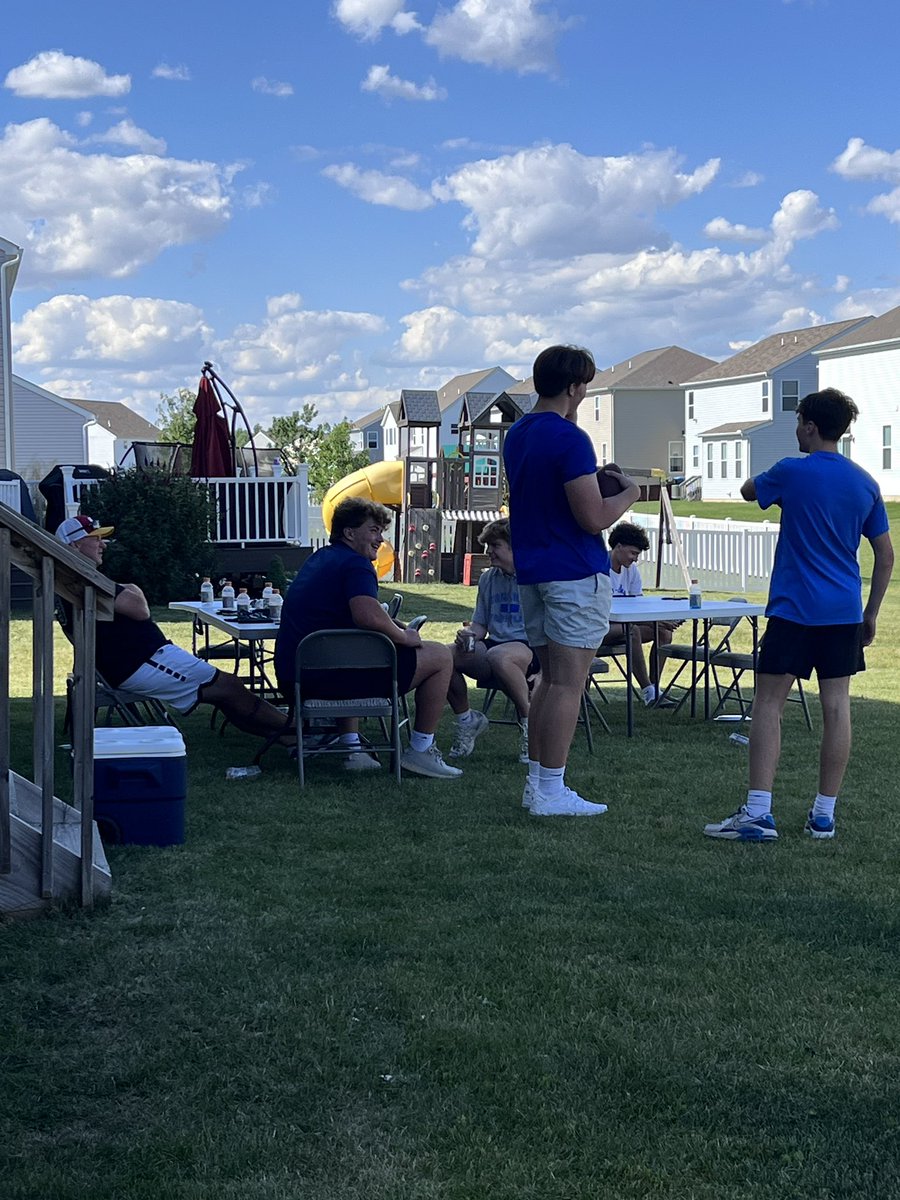 qbc_monarch's tweet photo. Seniors gathering to plan their last season together, eager to make it a memorable one! 

#PTBM
#theprocessrtb https://t.co/0reLsNPoTi