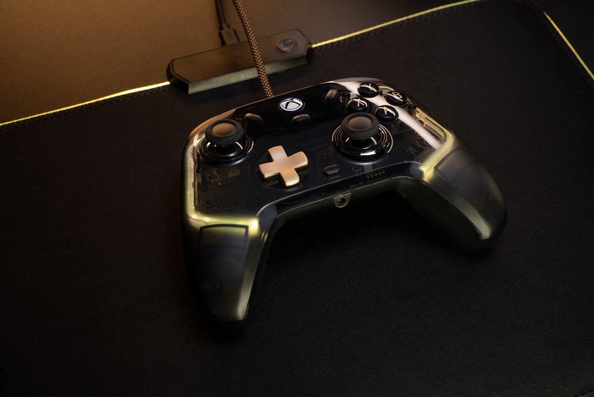 mygamesir's tweet photo. Hey, Gamers!🥳
Have you received your new Kaleid and Kaleid Flux controllers🎮? What games are you playing with them now?✨✨✨

#gamesir #gamesirkaleid #gamesirkaleidflux #xbox #gamers #gaming https://t.co/86omprfTBN