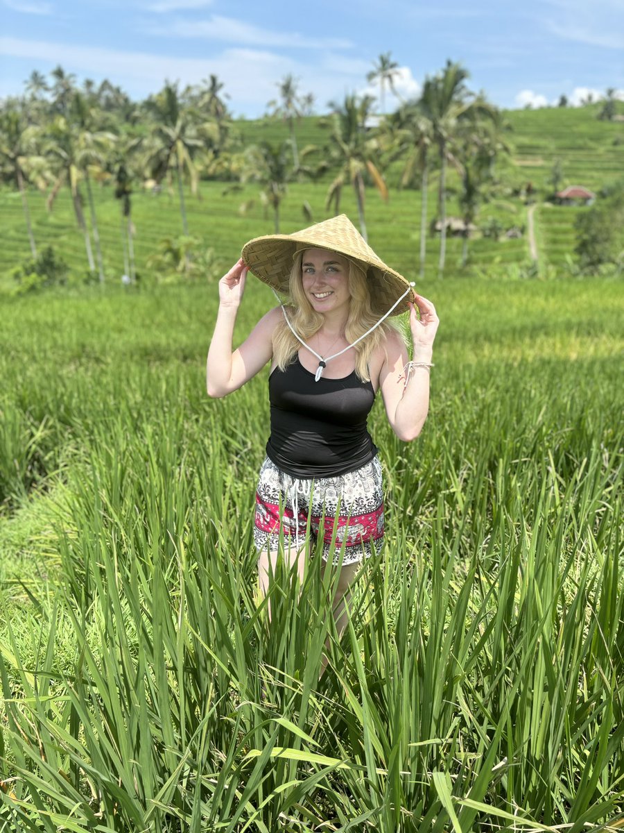 mostlyjodie's tweet photo. Bali and Indonesia, another dream location. My confidence really grew here, things I was super scared off before were not even a worry and I had so many incredible experiences! 🇮🇩✨ https://t.co/8P9cDBMFHg