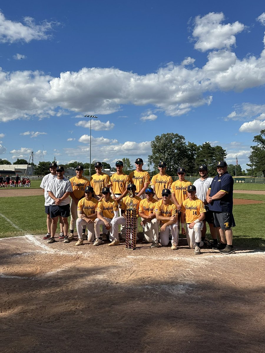 RunyonBrennan's tweet image. Great 1st tourney playing w/ Blissfield Legion this weekend. Went 5-0 winning the tournament. I was 6 for 12 w/a HR 4 RBI’s 2 bb’s and HBP. 
Great to play with such a talented group!
@BaseballPost325 
@BaseballSMCC 
@miwavebb 
@PG_Uncommitted 
@PBR_Uncommitted 
@ColdWeatherBats