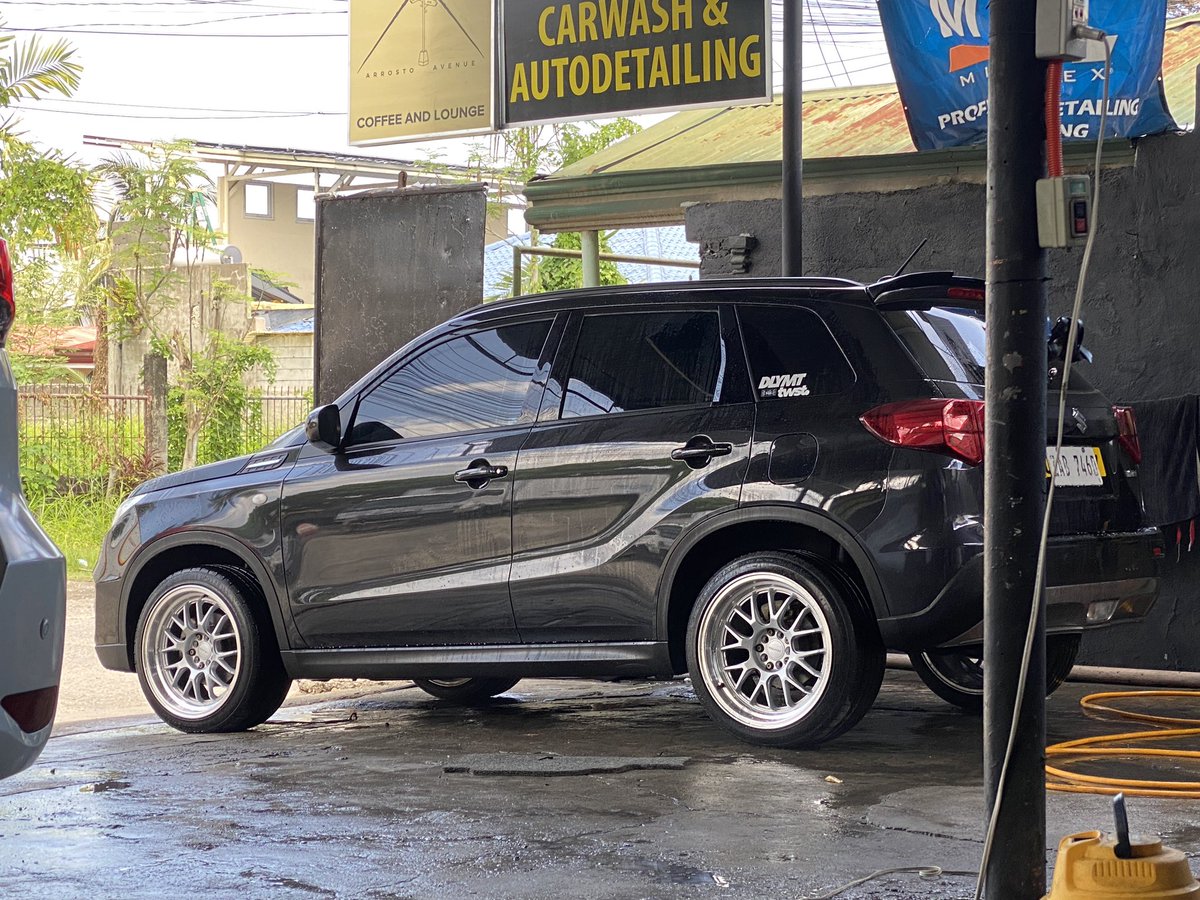 andreebleza's tweet photo. 3 days in a row sige car wash 😭 https://t.co/hOsBZsYMYE